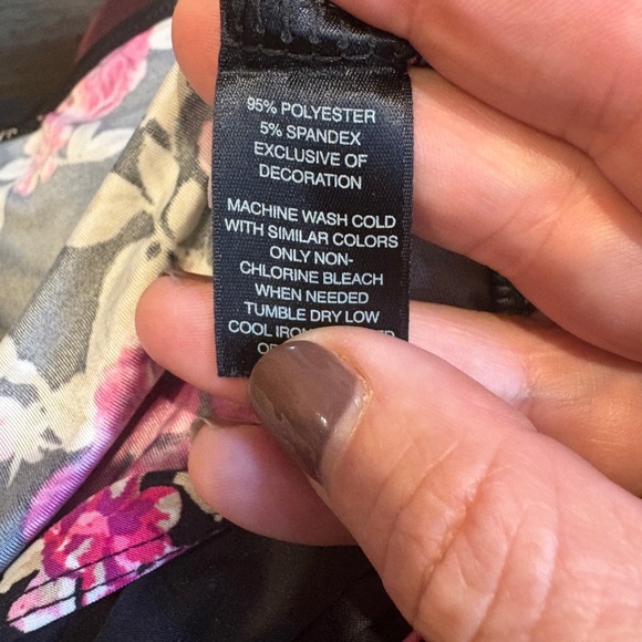 WHBM Floral Lace Tank Top - Picture 9 of 10